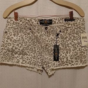 Lucky Brand animal print shorts. SIZE 12/31